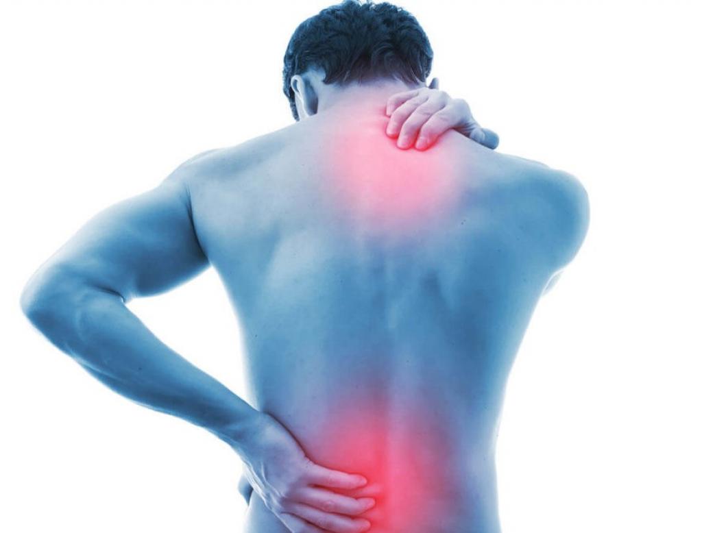 Dor nas costas ou na lombar podem estar relacionadas aos novos hábitos